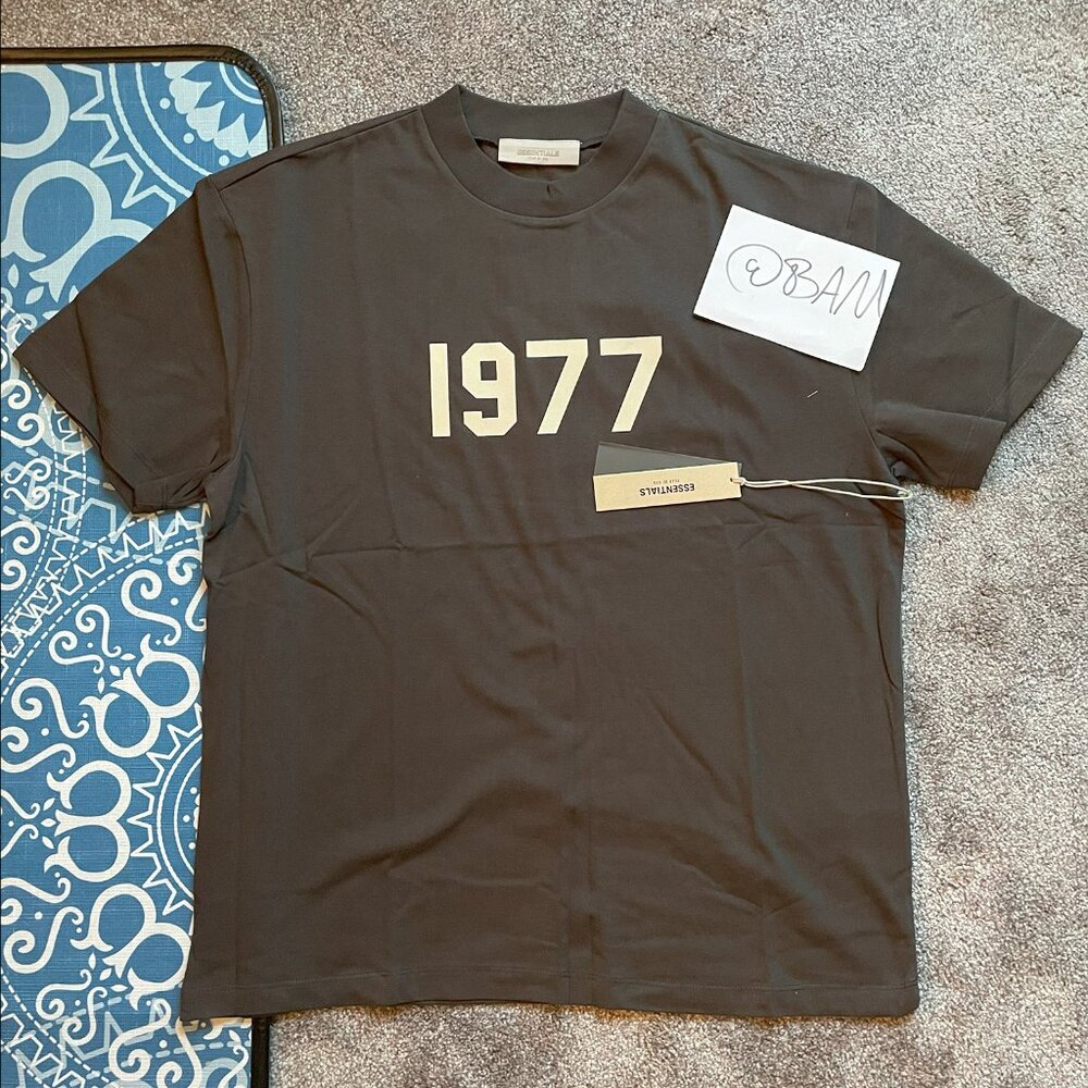 FOG - Fear of God Essentials / Iron T-Shirt - (READ DESCRIPTION)